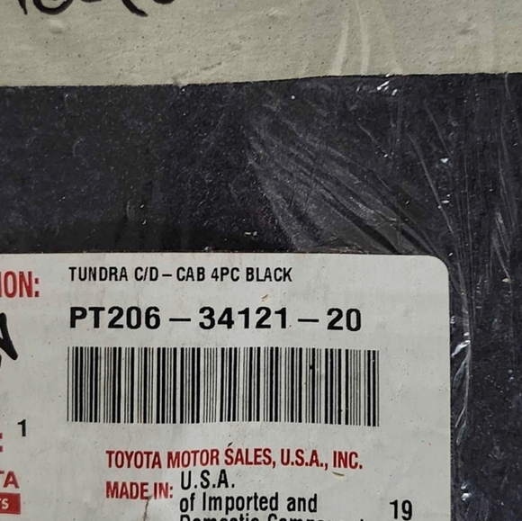 2012-2013 Toyota Tundra Mats -PT206-34121-20 - Picture 2 of 2